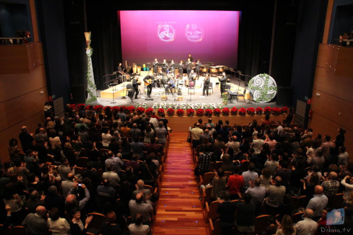 La Degollà celebrà les noces de plata amb la companyia de Luar Na Lubre al Teatre Calderón