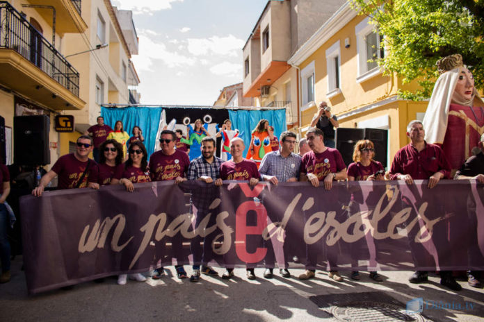 'Un país d'escoles' que camina cap a la normalització